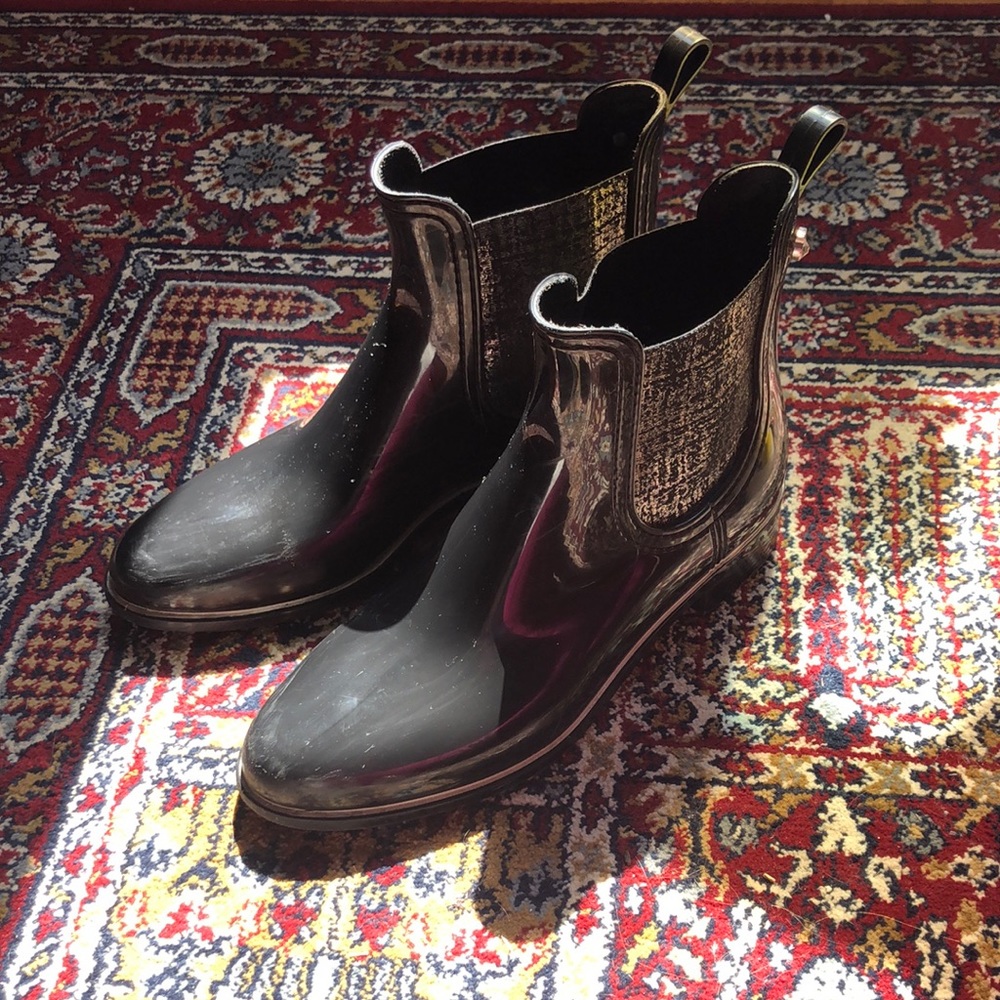 Lemon Jelly Swarovski Chelsea boots!